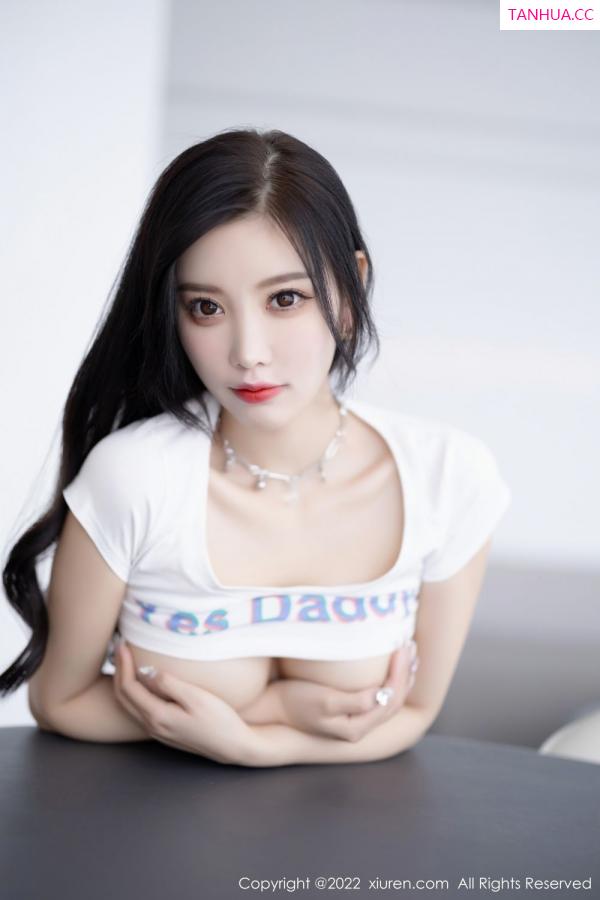 杨晨晨 sugar小甜心CC [XiuRen]高清写真图 2022.09.06 No.5551 杨晨晨Yome第14张图片